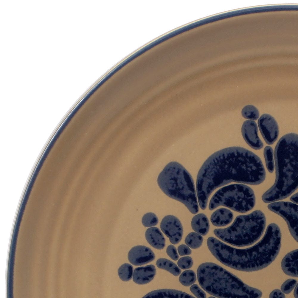 Folk Art® 16 Piece Dinnerware Set. Service for 4