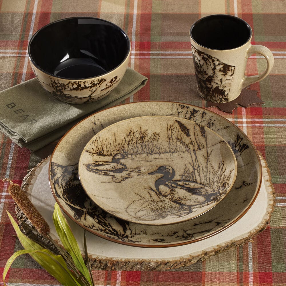 Mossy Oak Animal Print 16 Piece Dinnerware Set. Service for 4