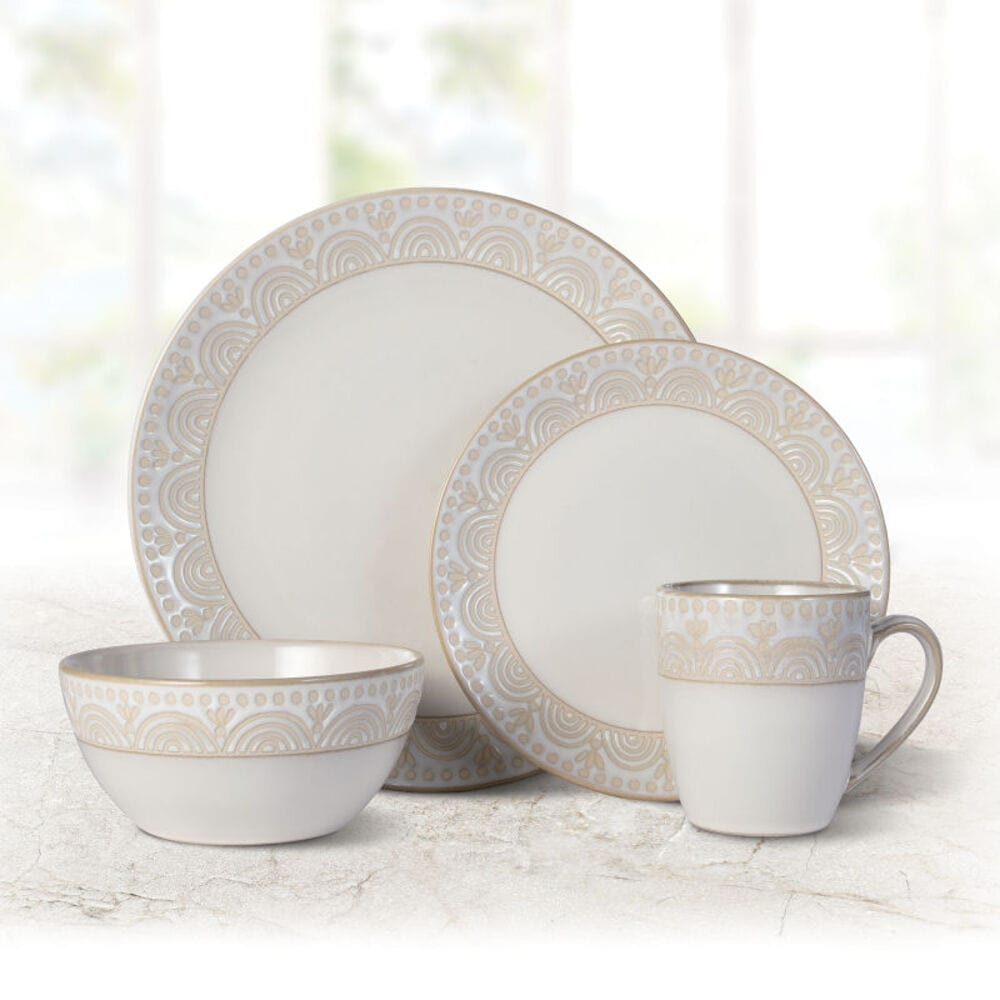 Amelia 16 Piece Dinnerware Set. Service for 4
