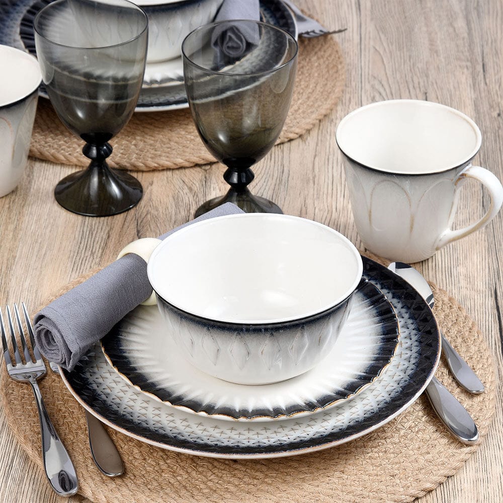 Blake 16 Piece Dinnerware Set. Service for 4
