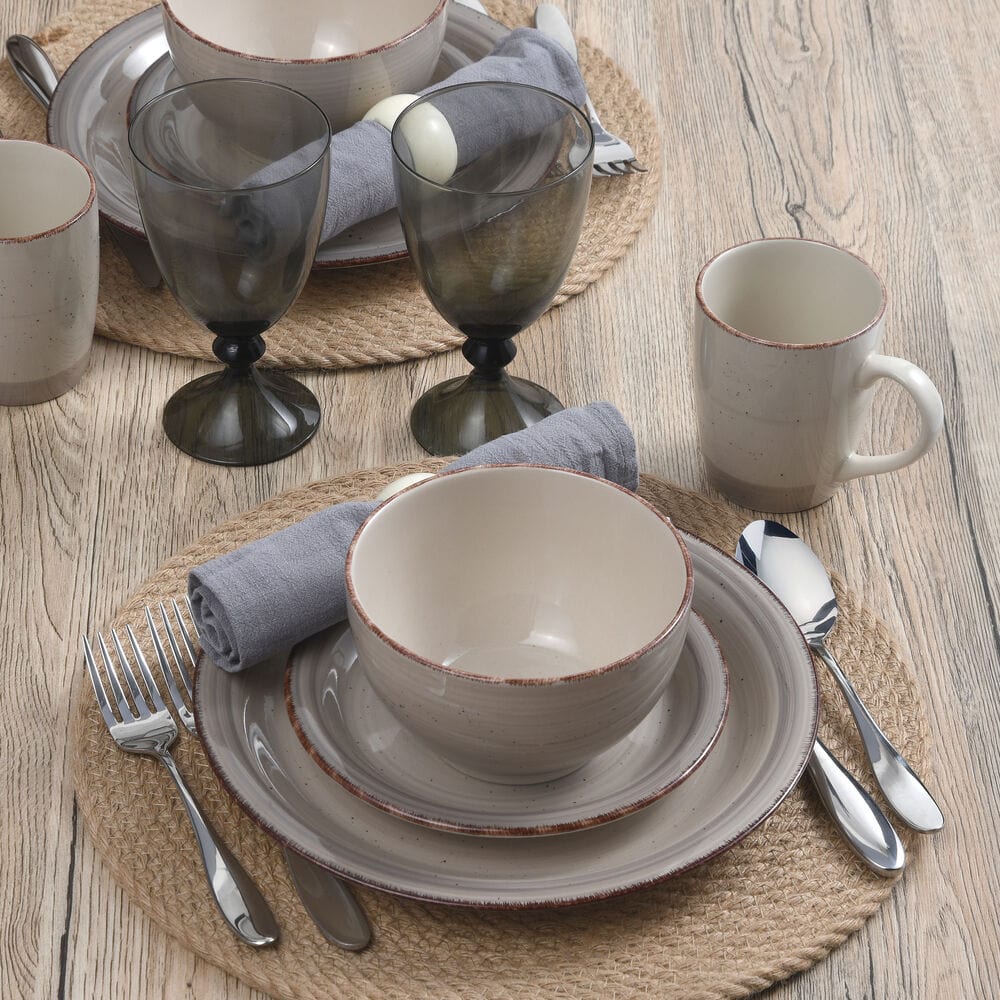 Sadie Cream 16 Piece Dinnerware Set. Service for 4