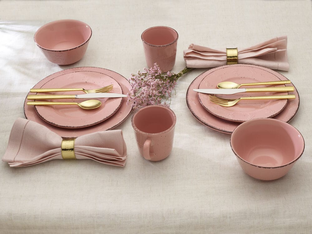 Flamingo Pink 16 Piece Dinnerware Set. Service for 4