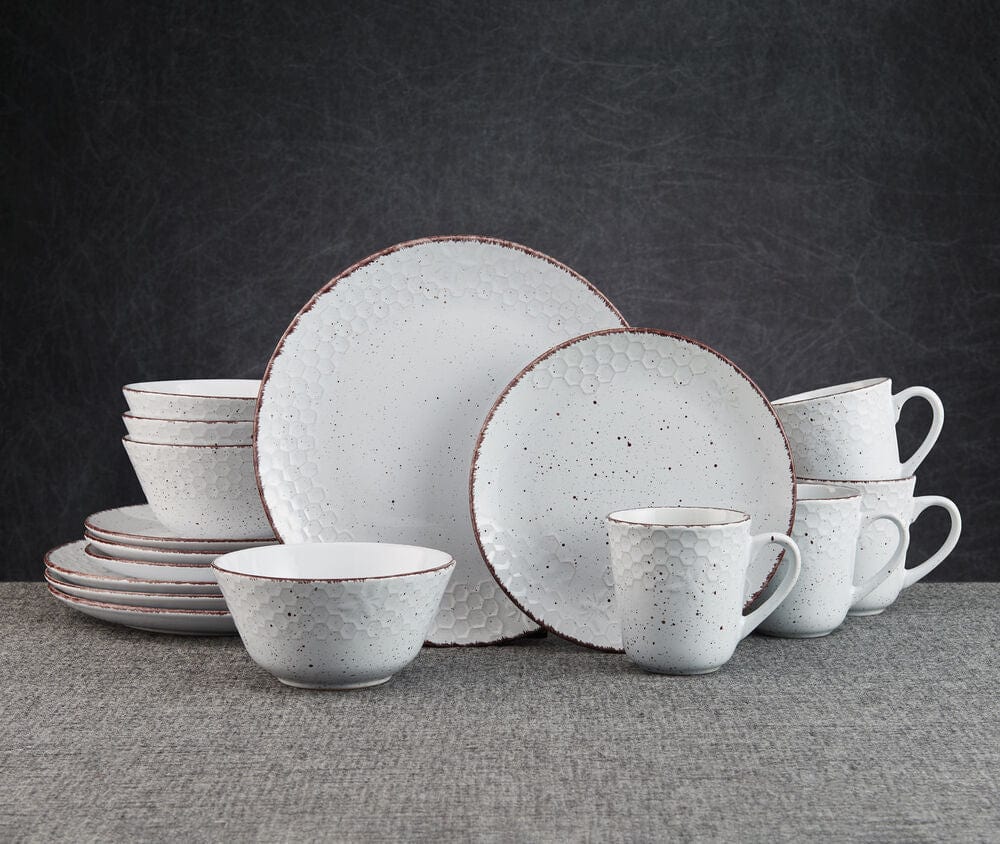 Bumble Bee White 16 Piece Dinnerware Set. Service for 4