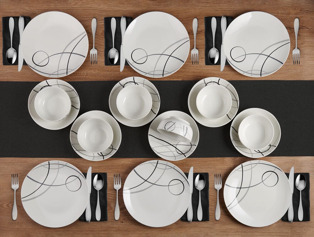 Circles 18 Piece Dinnerware Set. Service for 6