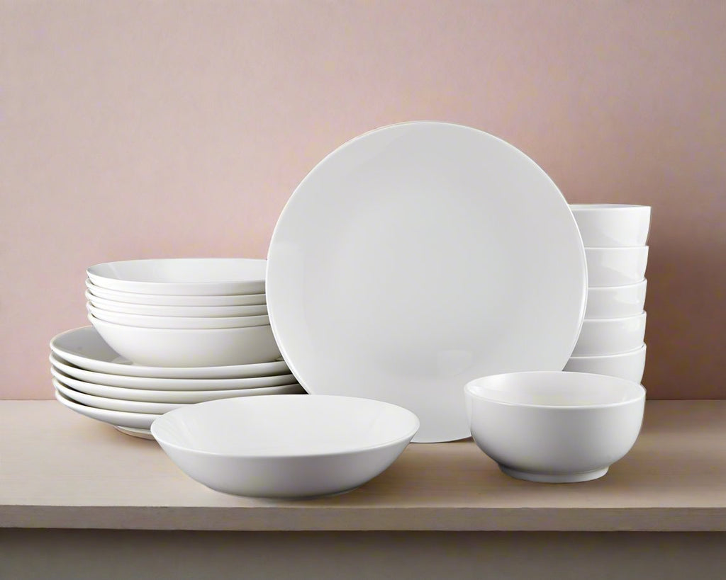 Alexis 18 Piece Dinnerware Set. Service for 6