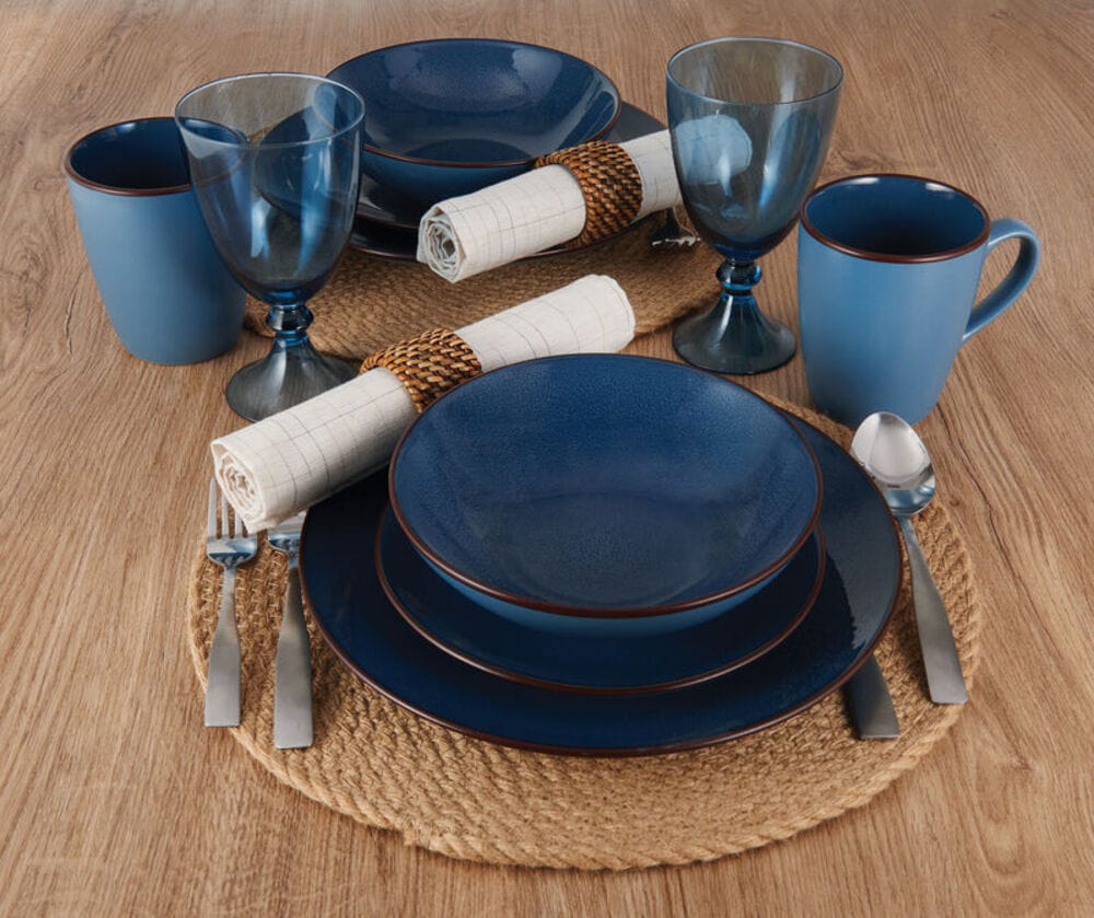 Pierce Blue 16 Piece Dinnerware Set. Service for 4