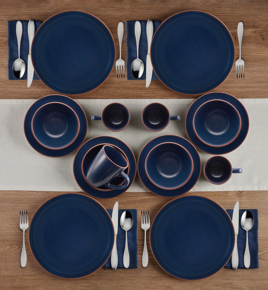 Hunter Blue 16 Piece Dinnerware Set. Service for 4