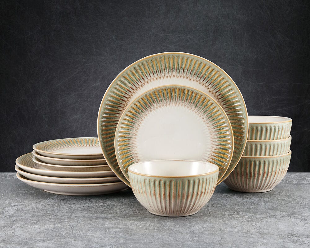Hensley Green 12 Piece Dinnerware Set. Service for 4