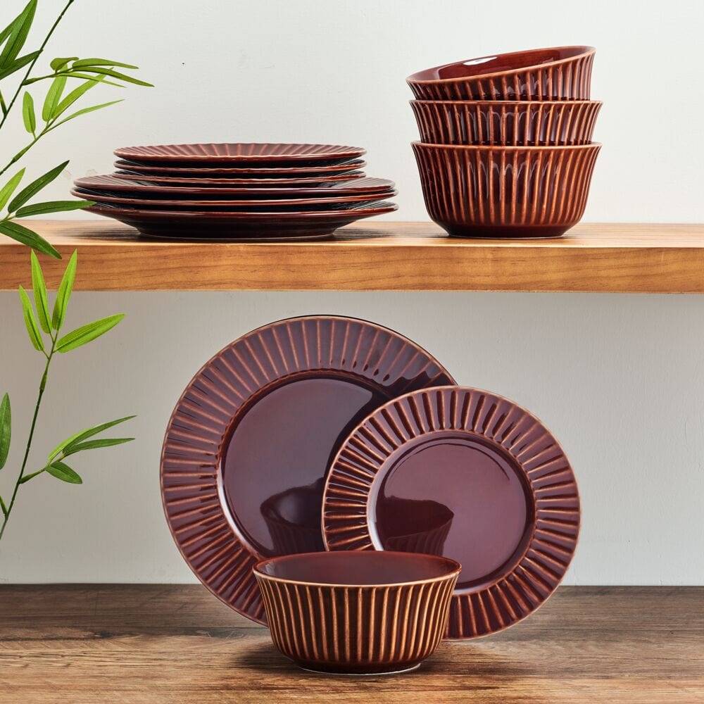 Dannie Red 12 Piece Dinnerware Set. Service for 4