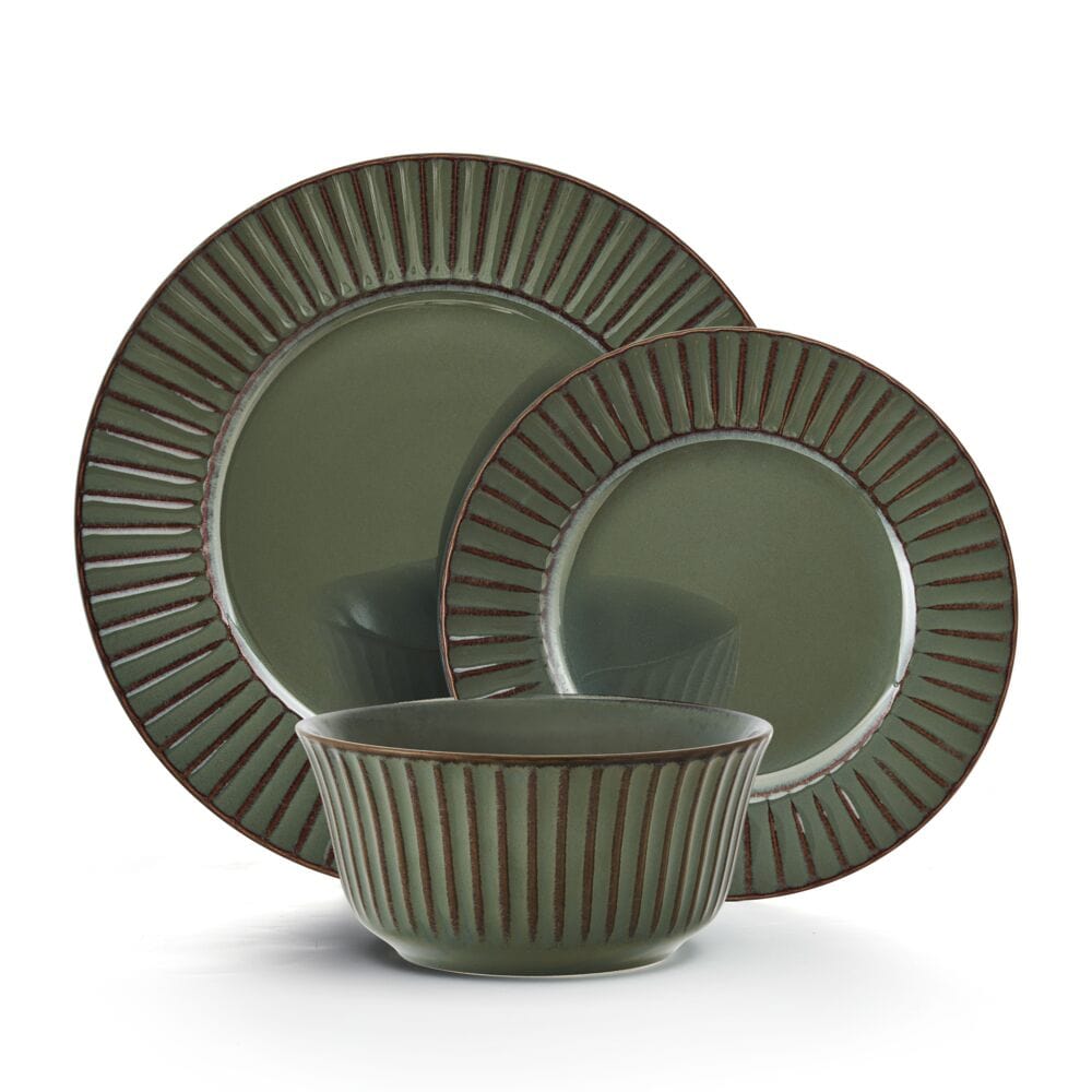 Dannie Green 12 Piece Dinnerware Set. Service for 4
