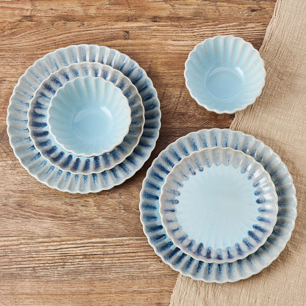 Lucinda 12 Piece Dinnerware Set. Service for 4