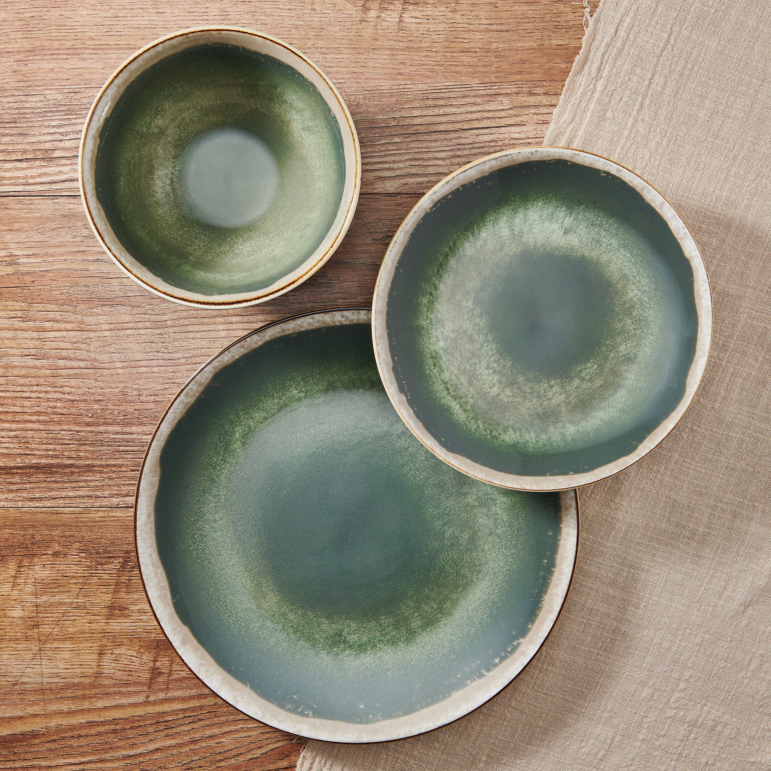 Glimmer Sage 12 Piece Dinnerware Set. Service for 4