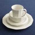 Heritage 16 Piece Dinnerware Set. Service for 4