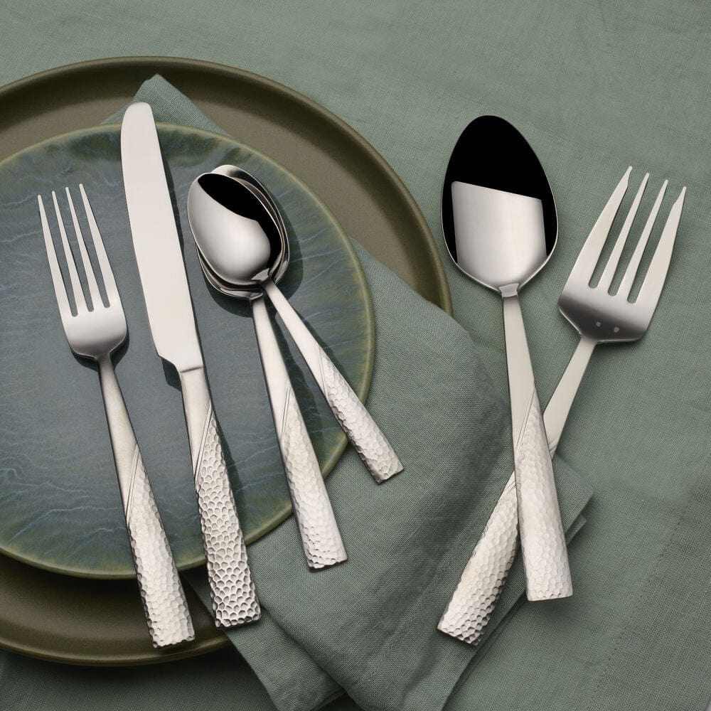 Loring 34 Piece Flatware Set. Service for 8