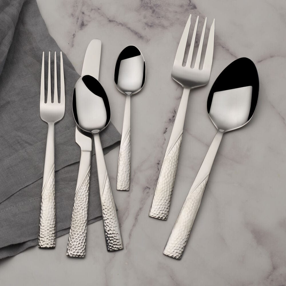 Loring 34 Piece Flatware Set. Service for 8