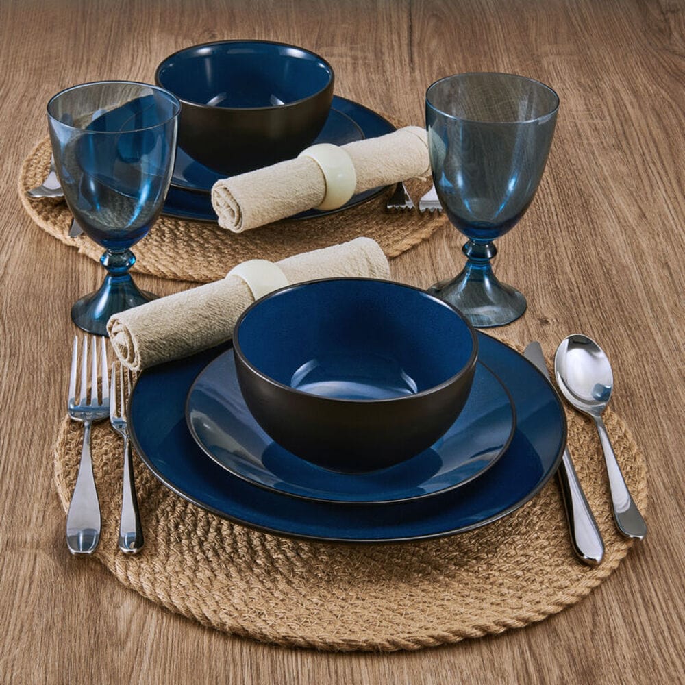 Lucy 12 Piece Dinnerware Set. Service for 4