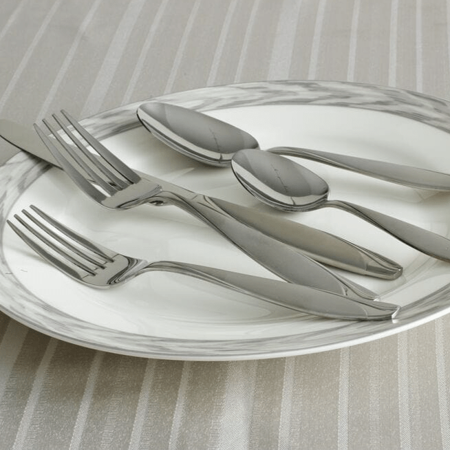 Lunea Frost 20 Piece Flatware Set. Service for 4