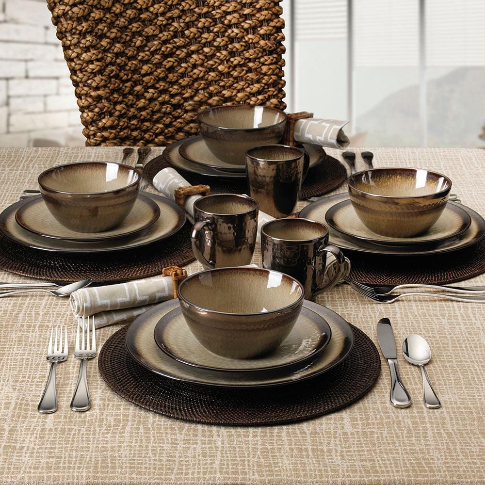 Anastasia Cream 16 Piece Dinnerware Set. Service for 4