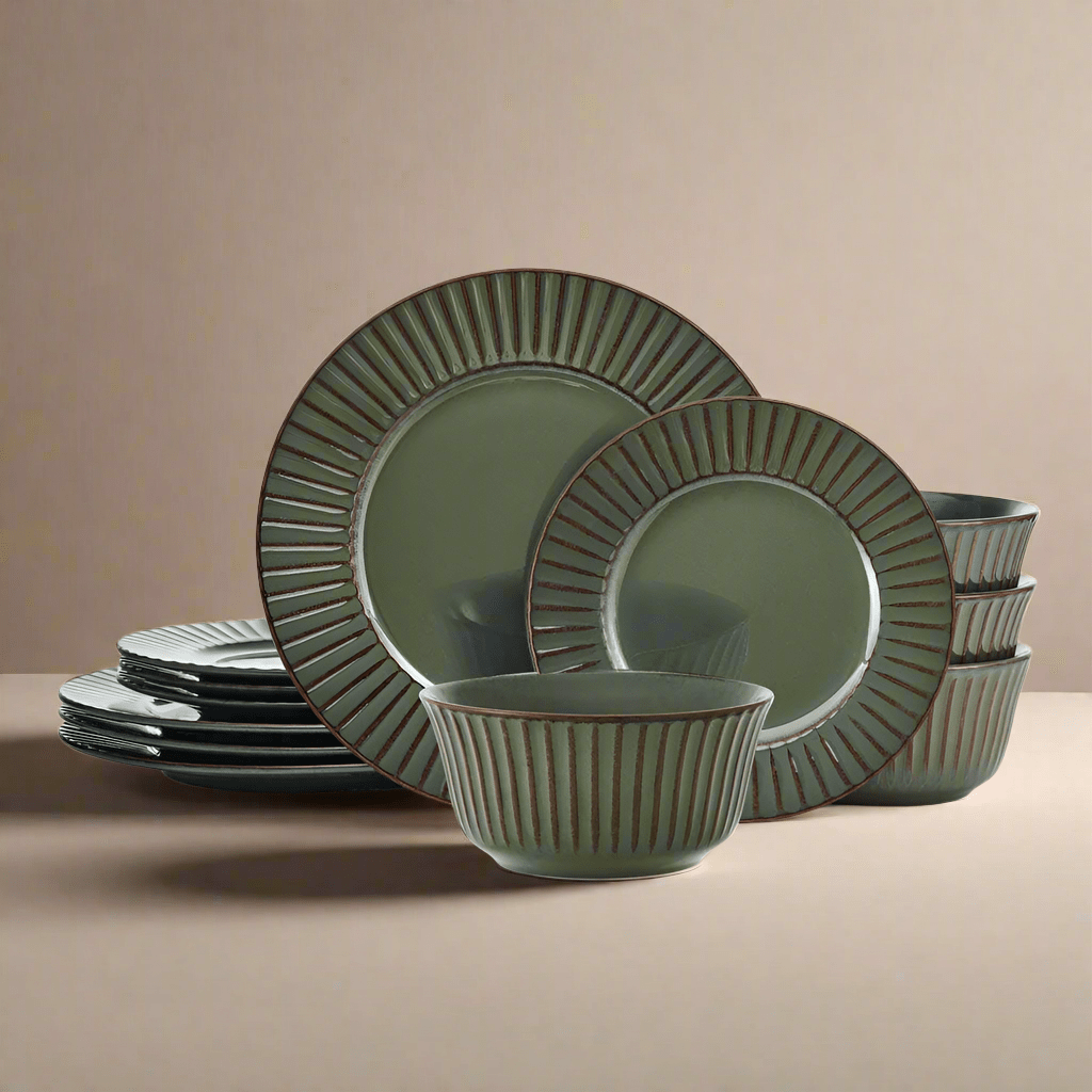 Dannie Green 12 Piece Dinnerware Set. Service for 4