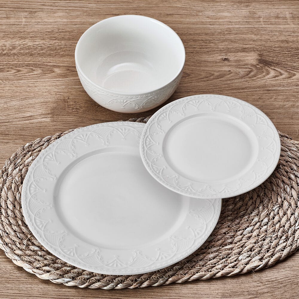Esmeralda 24 Piece Dinnerware Set. Service for 8