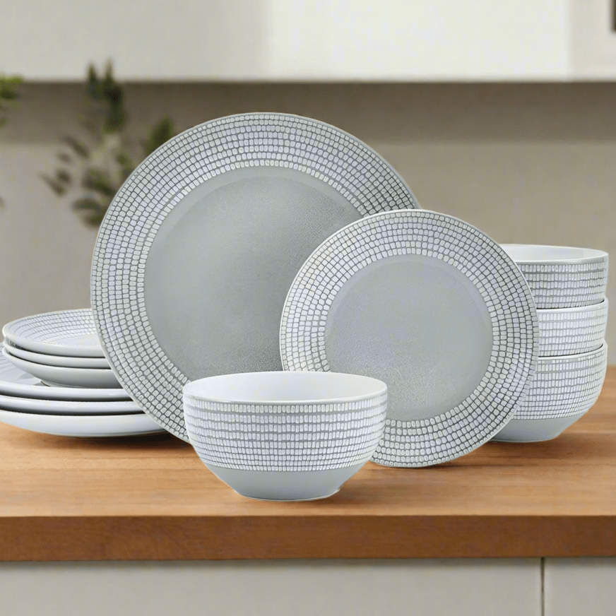 Felicity 12 Piece Dinnerware Set. Service for 4