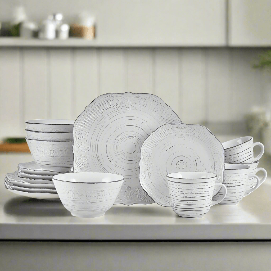 Isabella Gray 16 Piece Dinnerware Set. Service for 4