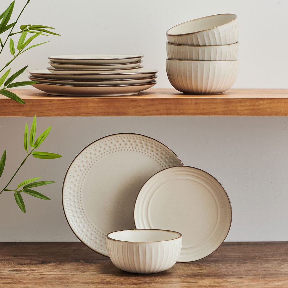 Janelle 12 Piece Dinnerware Set. Service for 4