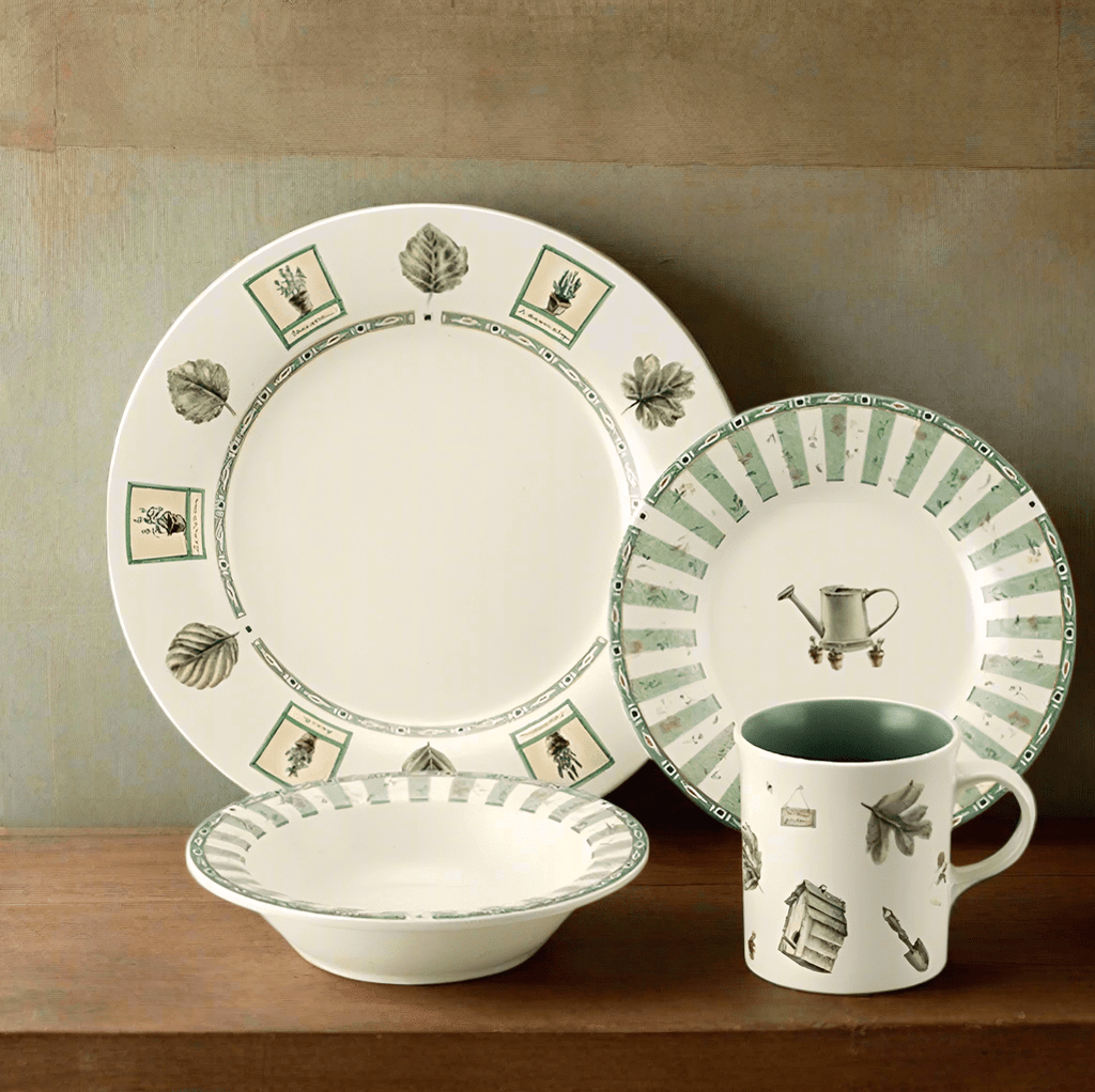 Naturewood® 16 Piece Dinnerware Set. Service for 4