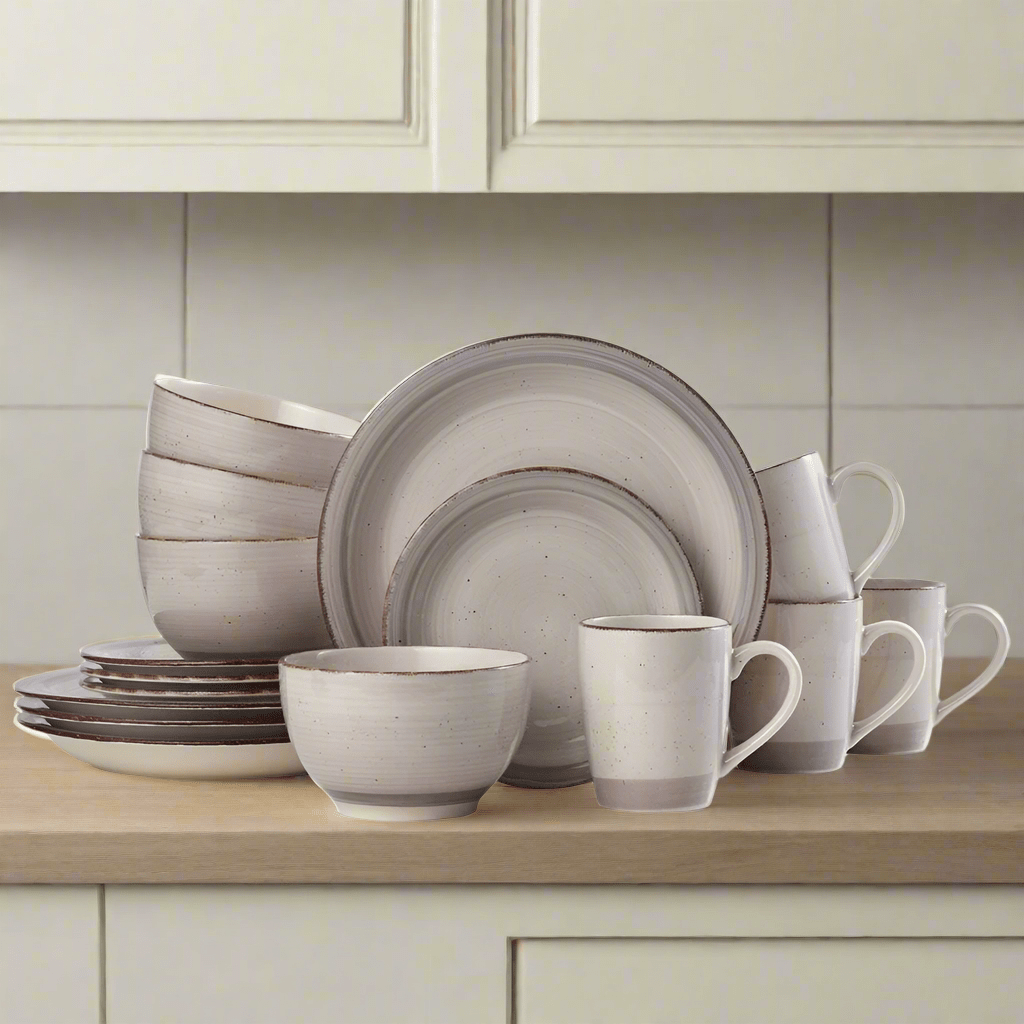 Sadie Cream 16 Piece Dinnerware Set. Service for 4