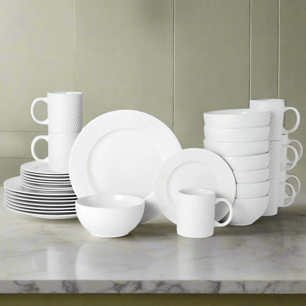Winston 32 Piece Dinnerware Set. Service for 8